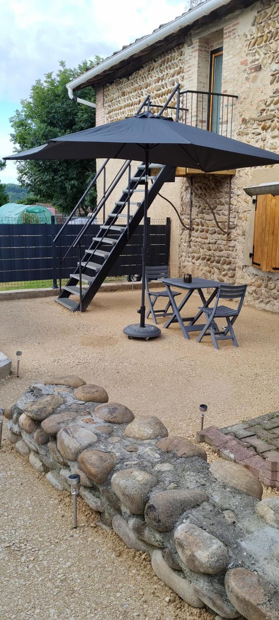 Le Grand-Serre L'Hirondelle Bed & Breakfast エクステリア 写真